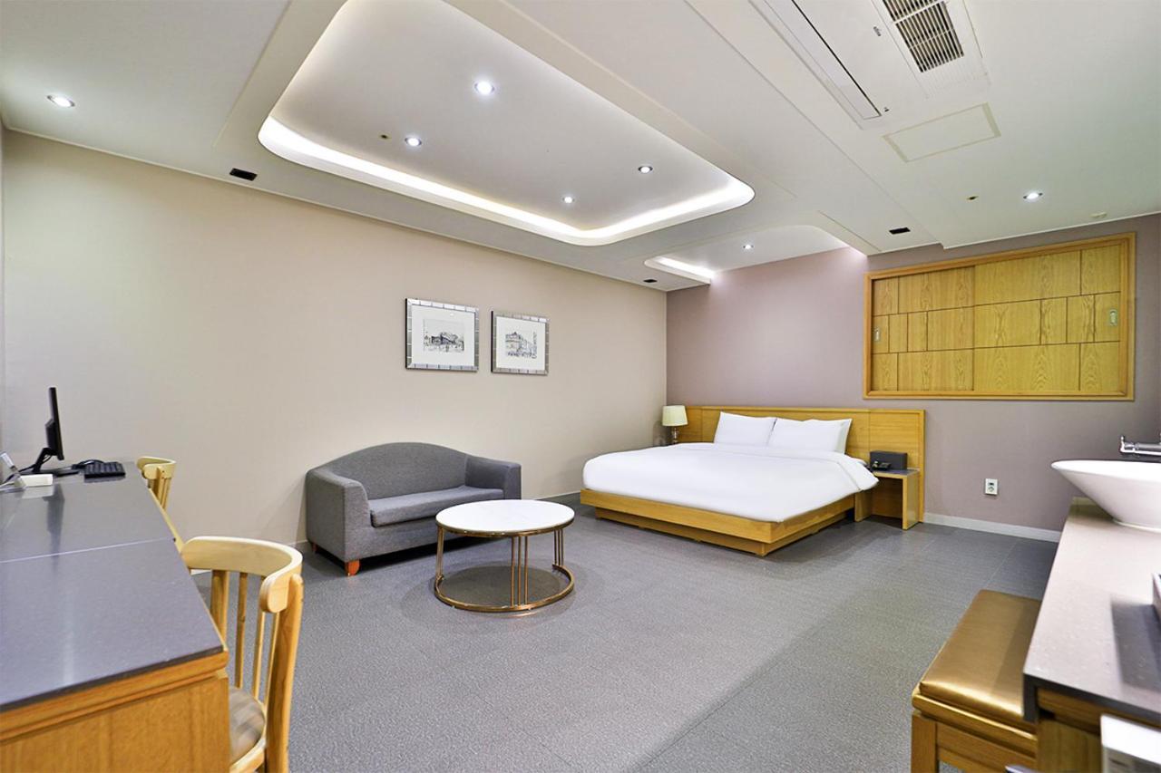 Seomyeon Ib Hotel Busan Eksteriør bilde