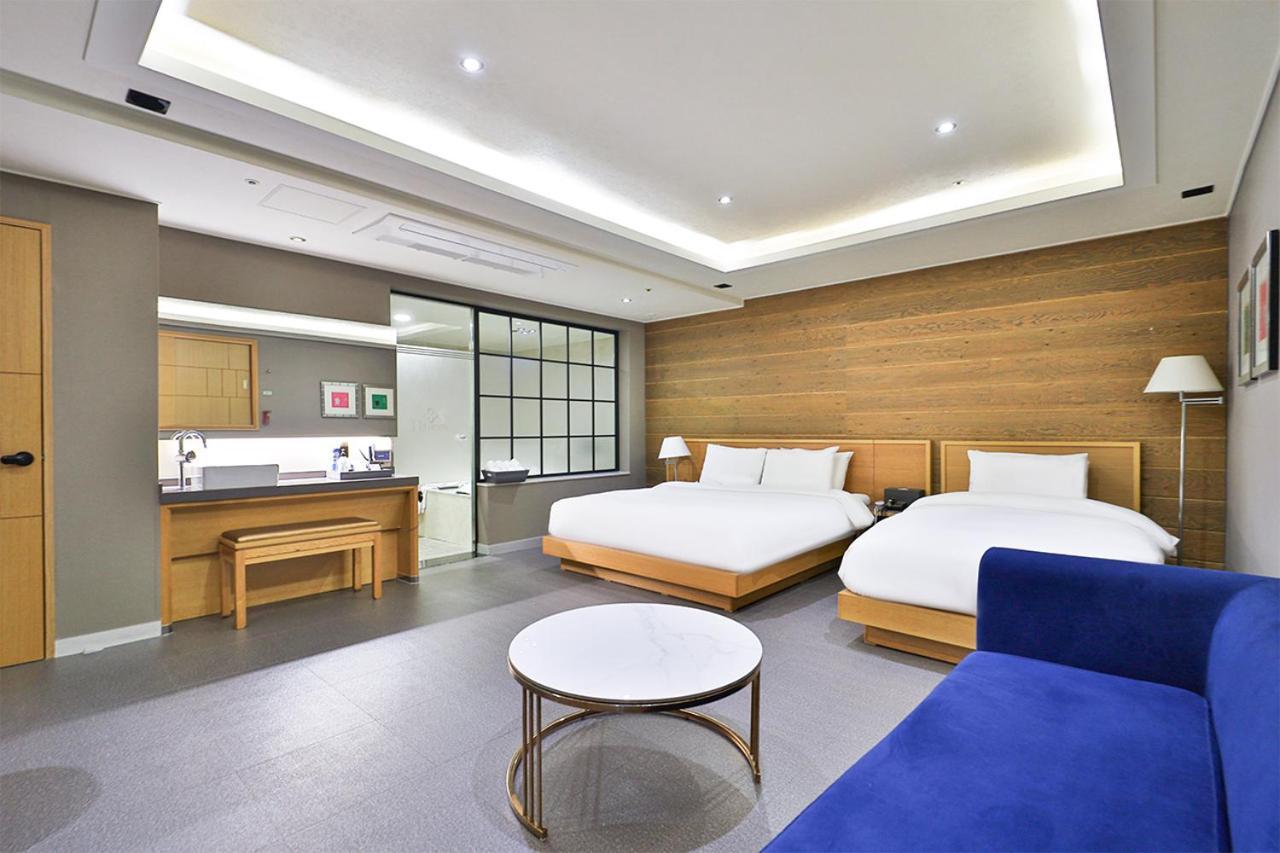 Seomyeon Ib Hotel Busan Eksteriør bilde