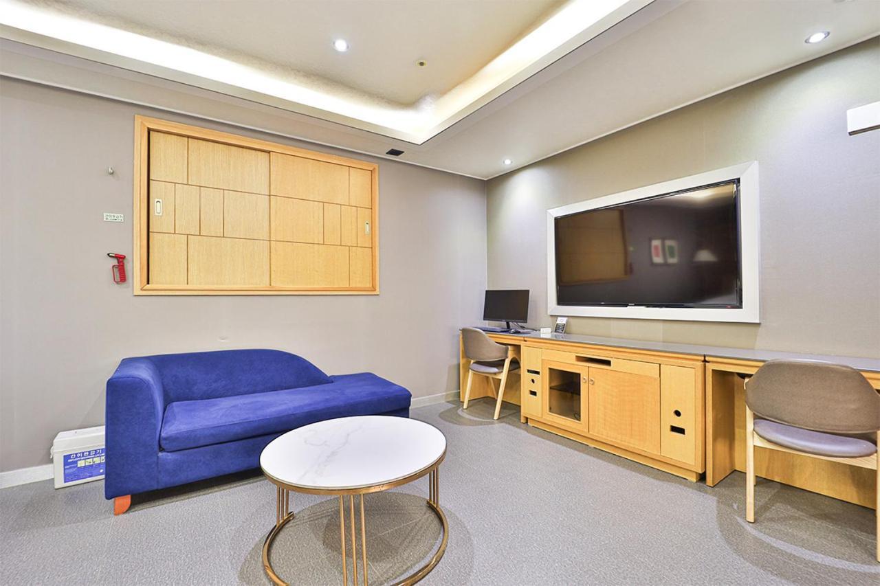Seomyeon Ib Hotel Busan Eksteriør bilde