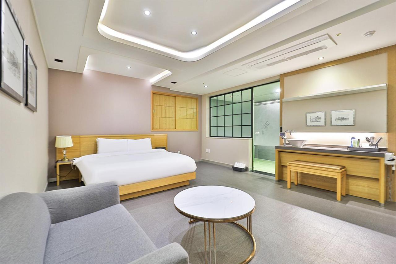 Seomyeon Ib Hotel Busan Eksteriør bilde
