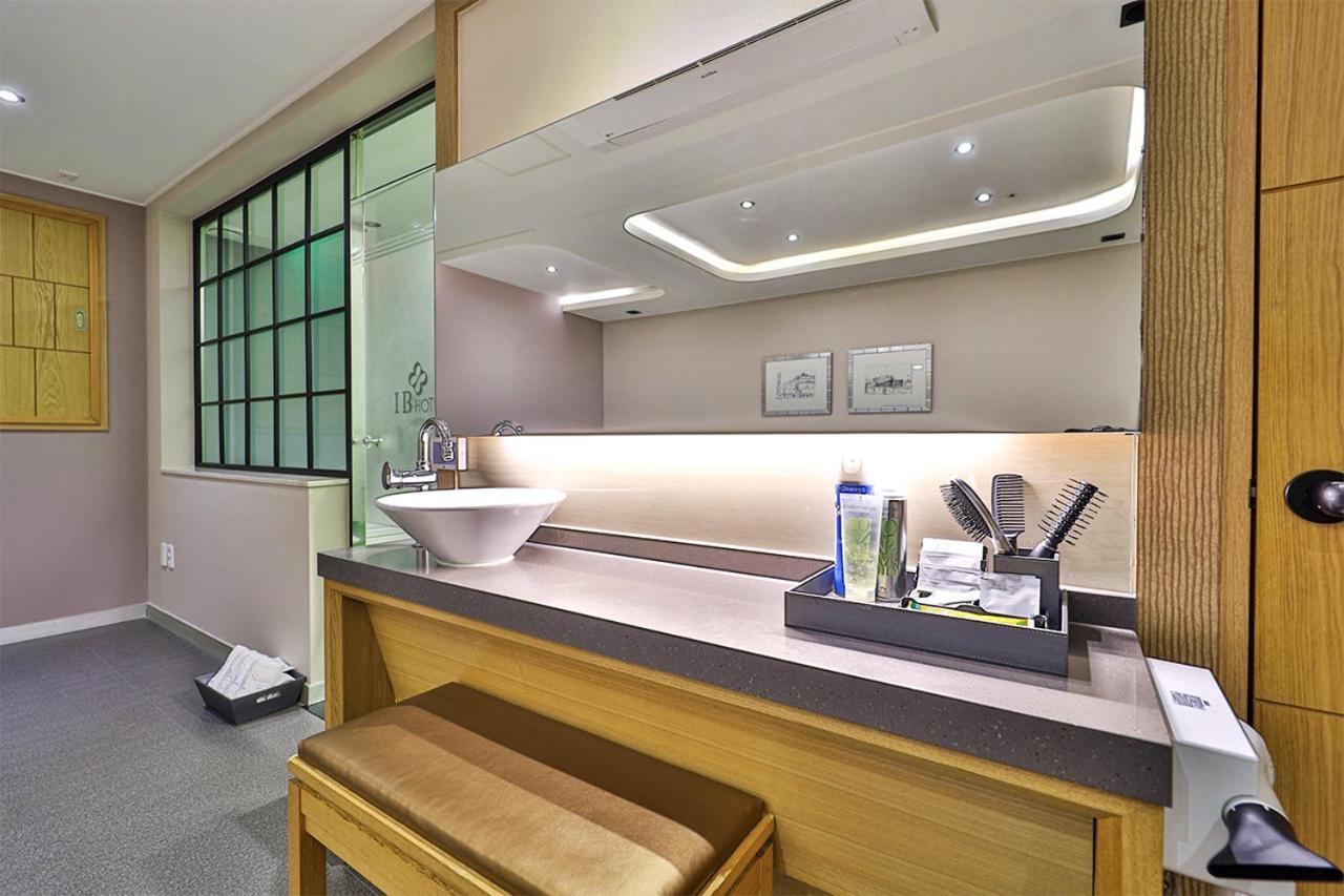 Seomyeon Ib Hotel Busan Eksteriør bilde